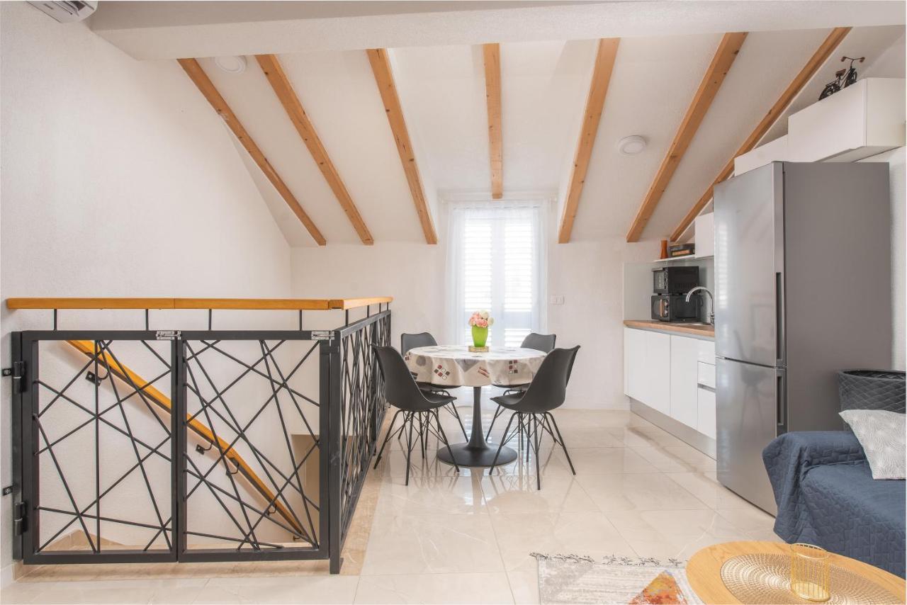 Apartmani Mara Kaštela Exterior foto